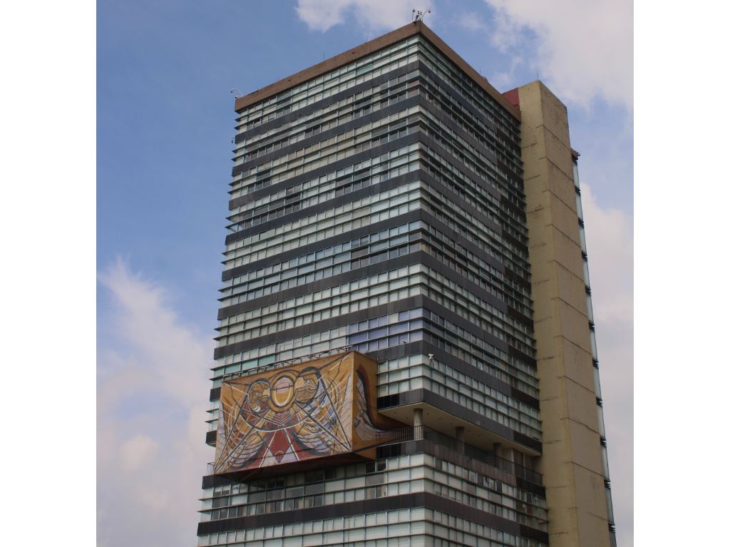 La UNAM cumple años, rectoría.