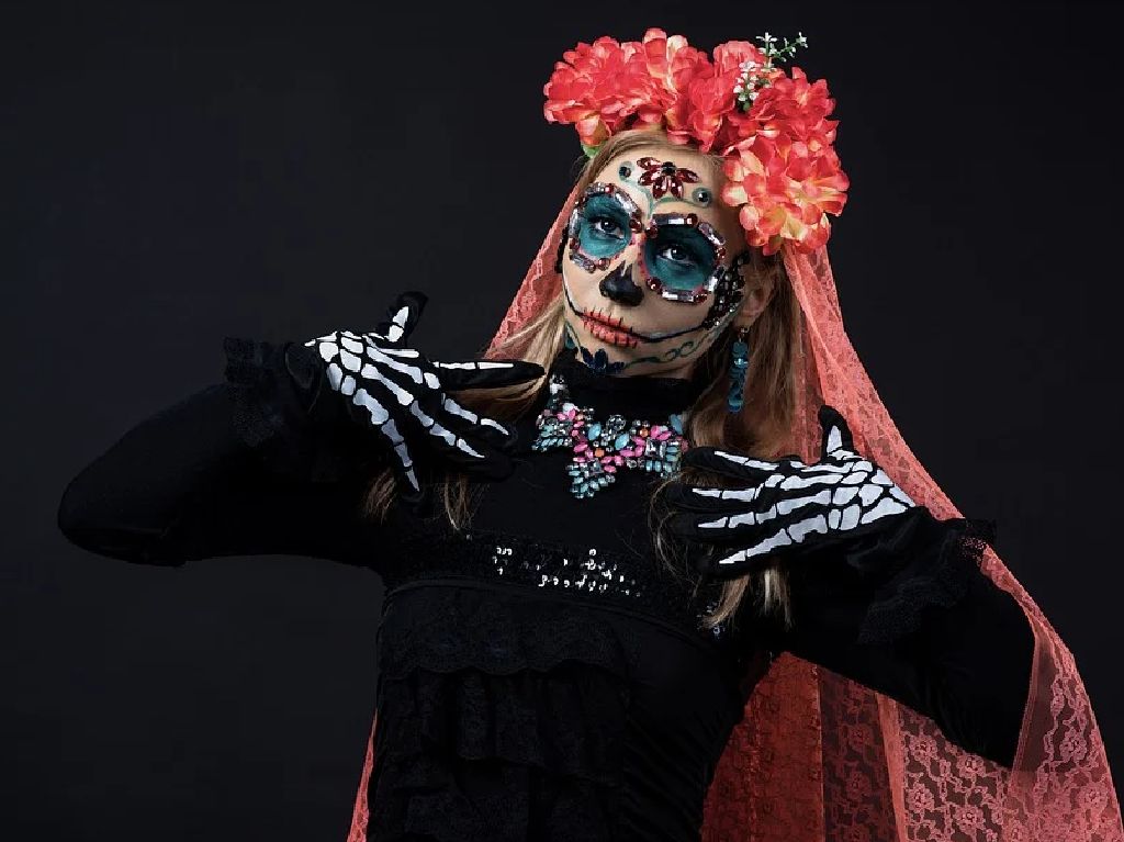 Bazar del pan de muerto en Xochimilco catrina