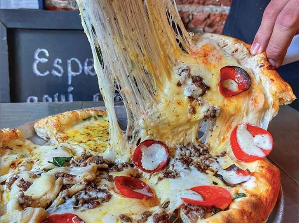 Chiwawas Pizza pizzas rellenas y gigantes en CDMX