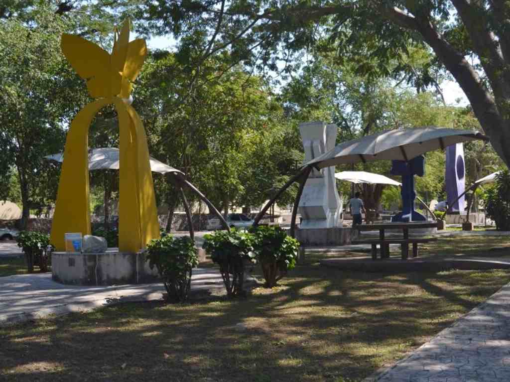 comala-pueblo-magico-pedro-paramo-jardin-escultorico-juan-soriano