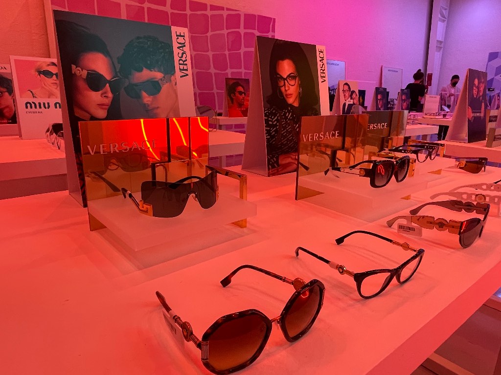 ¡Luxottica Showroom en la Roma! El paraíso para amantes de los lentes 3