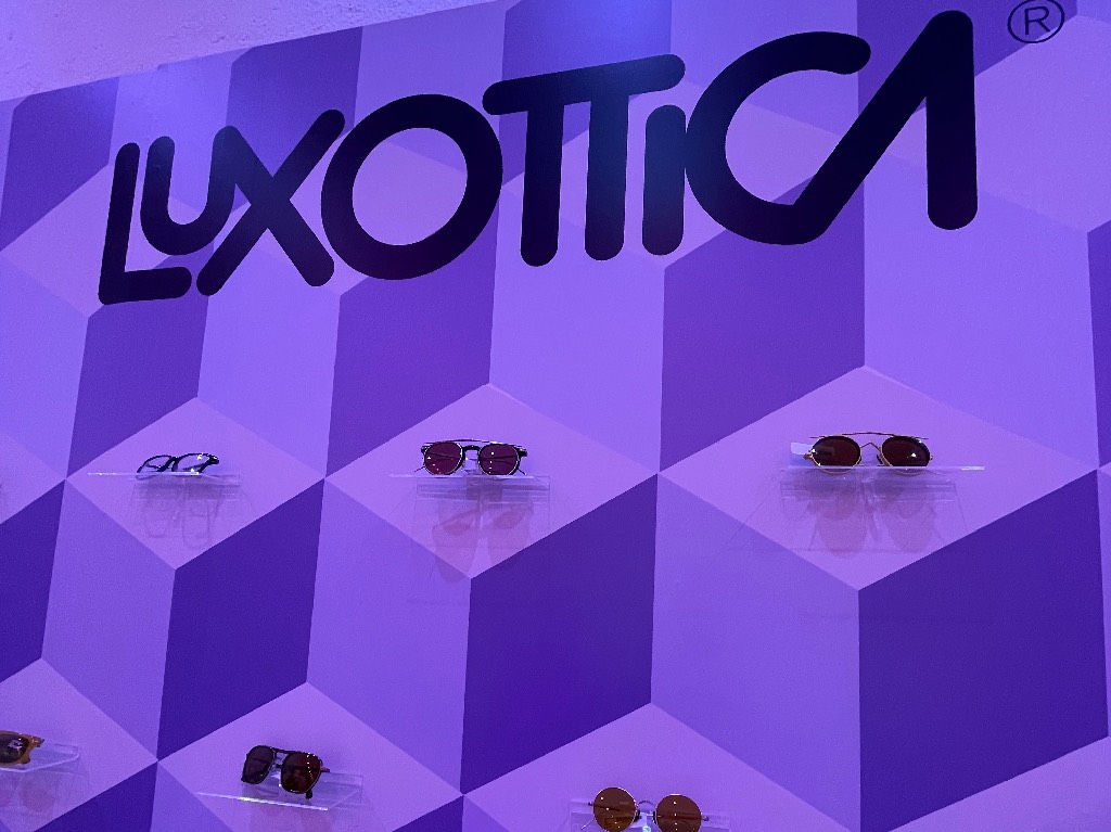 ¡Luxottica Showroom en la Roma! El paraíso para amantes de los lentes 0