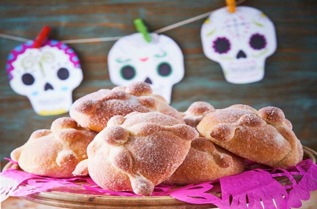 pan-de-muerto
