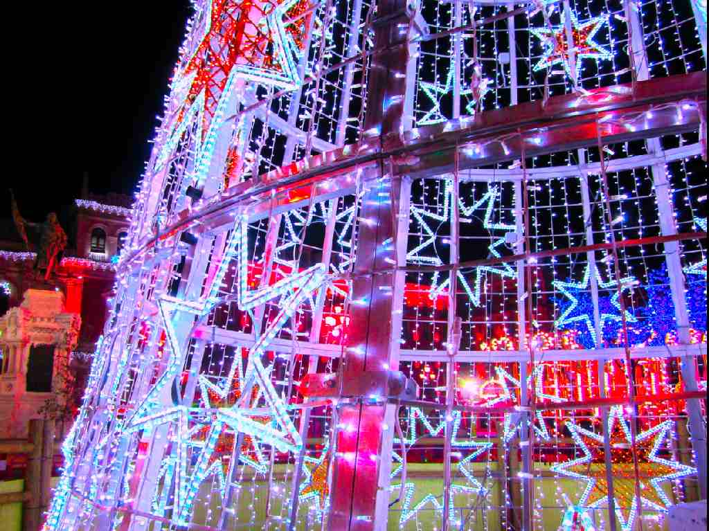 parque de luces navideñas en Querétaro árbol