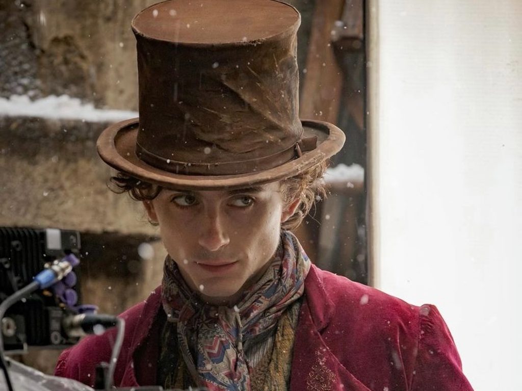 ¿El nuevo Depp? Primeras imágenes de Timothée Chalamet como Willy Wonka