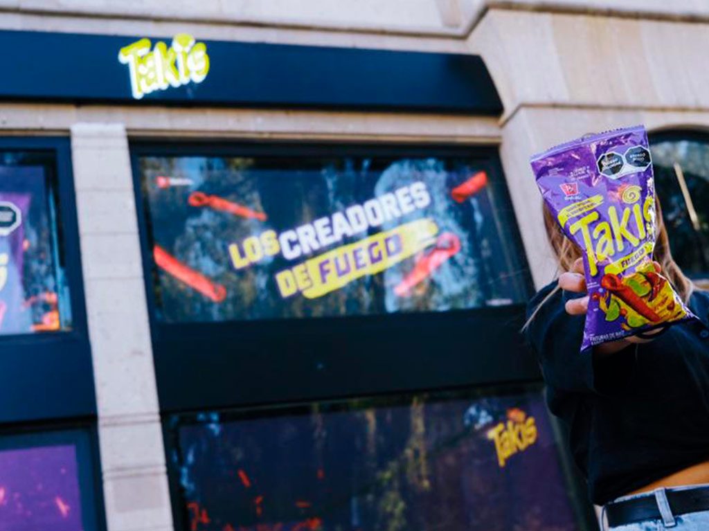 Takis llega con un escaparate 3D para vivir la mejor experiencia visual