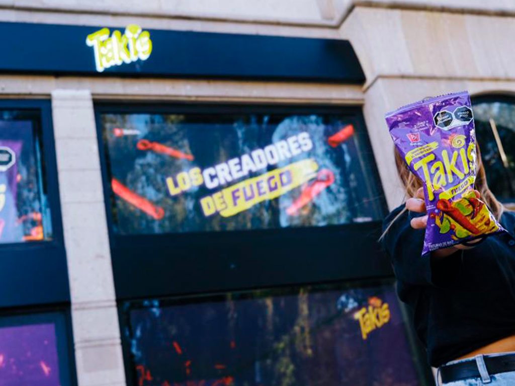 takis-llega-con-un-escaparate-3d-para-vivir-la-mejor-experiencia-visual