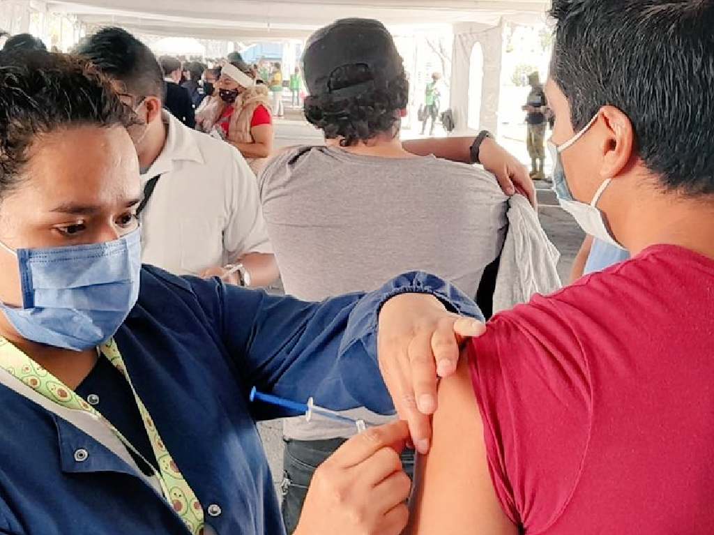 Vacunación de segundas dosis de 30 a 39 años en Tlalpan