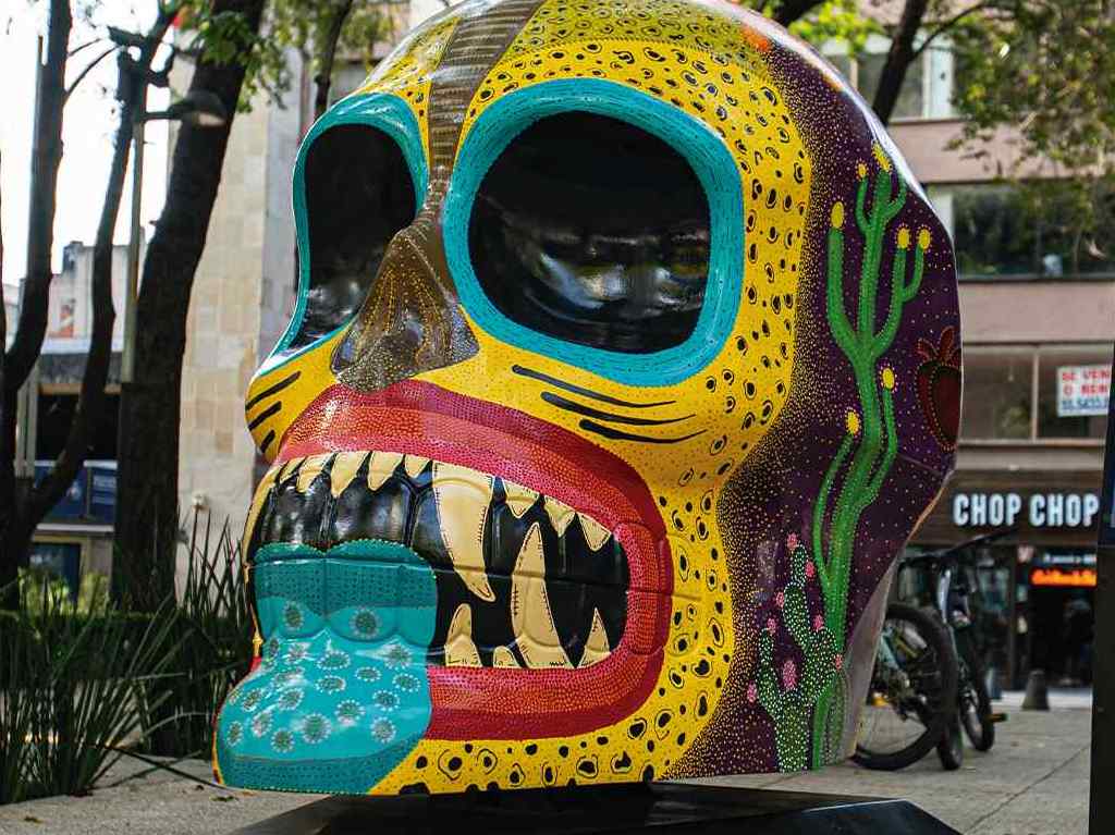 100 obras Monumentales de Mexicráneos en Parque Bicentenario 