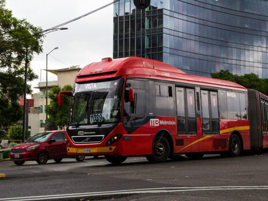 Cierres de Metrobús y Ecobici por Romería Navideña MB