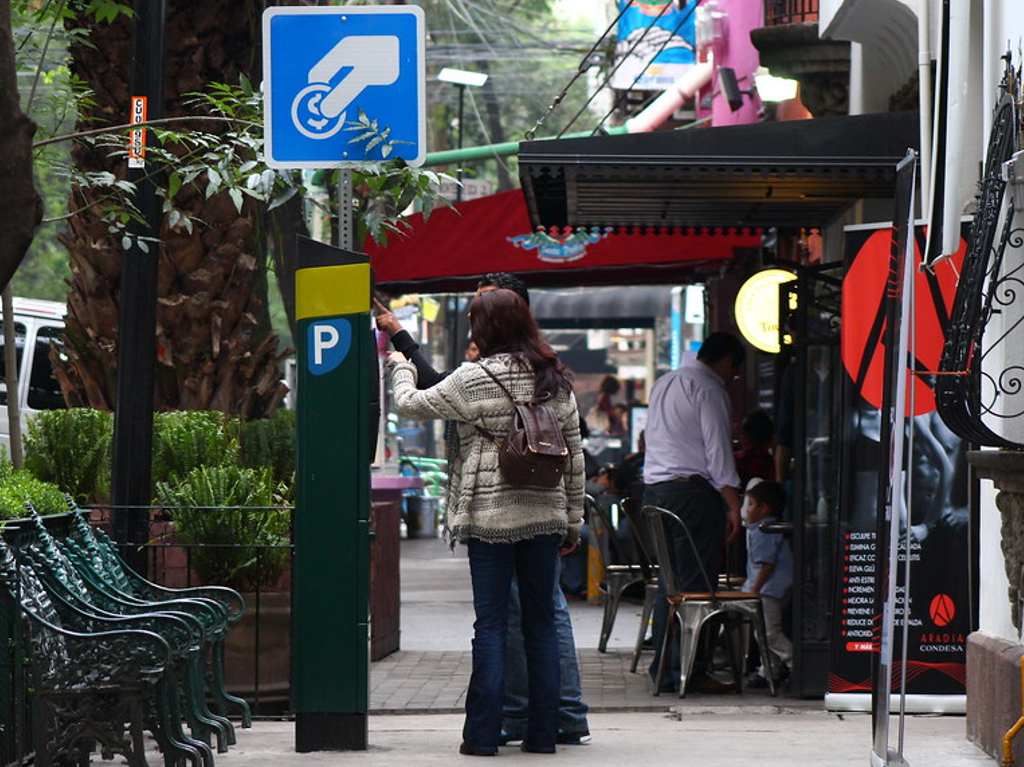 Concluye el programa de estacionamiento temporal parquímetros