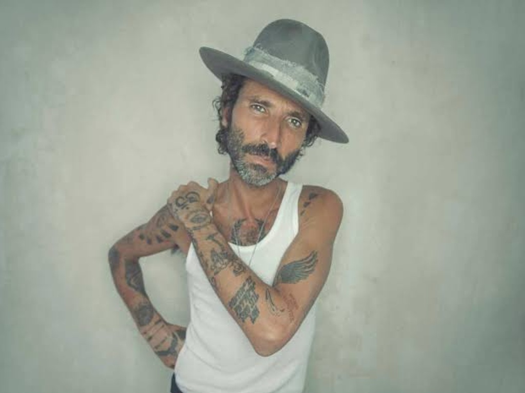 Leiva estrena su álbum “Cuando Te Muerdes El Labio”, un diálogo con 14 mujeres