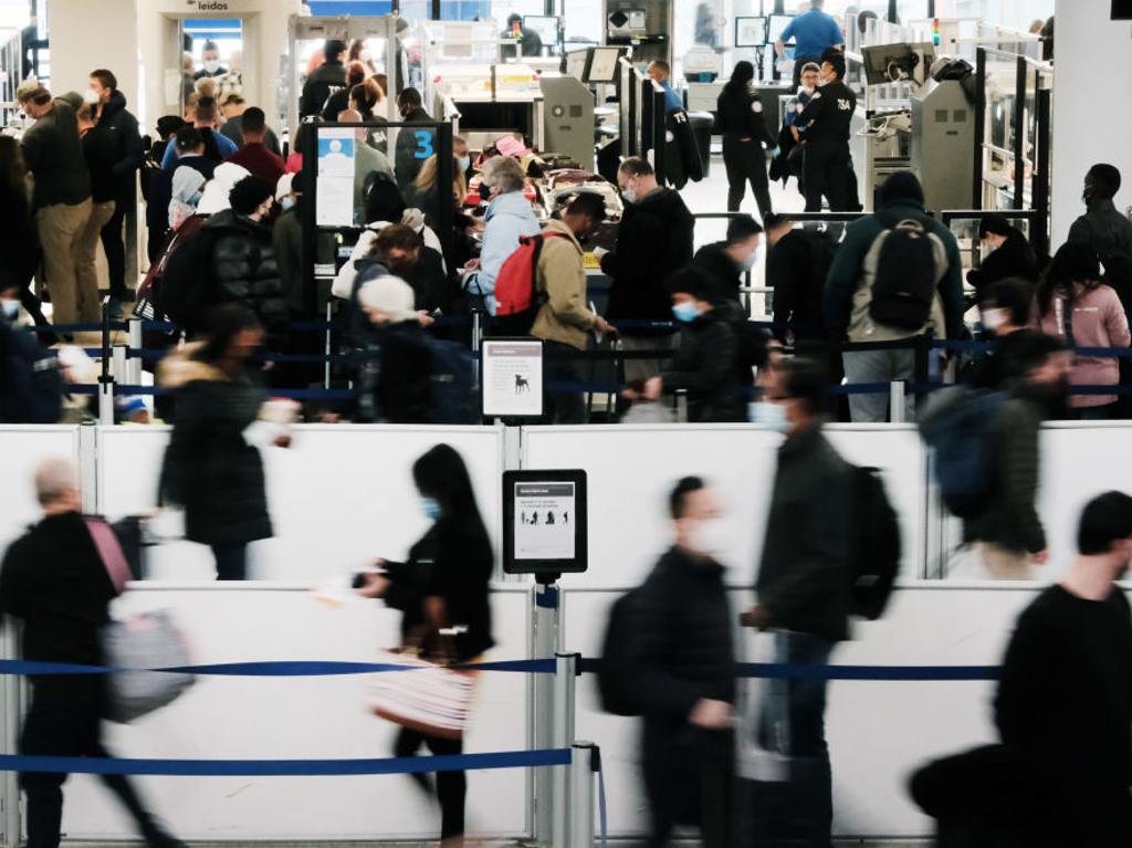 EEUU reforzará medidas sanitarias para extranjeros, aeropuerto.
