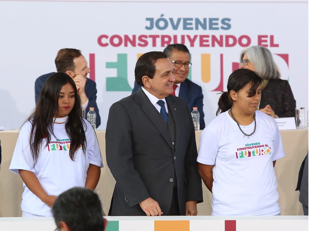 Jóvenes Construyendo el Futuro aumentará su apoyo mensual