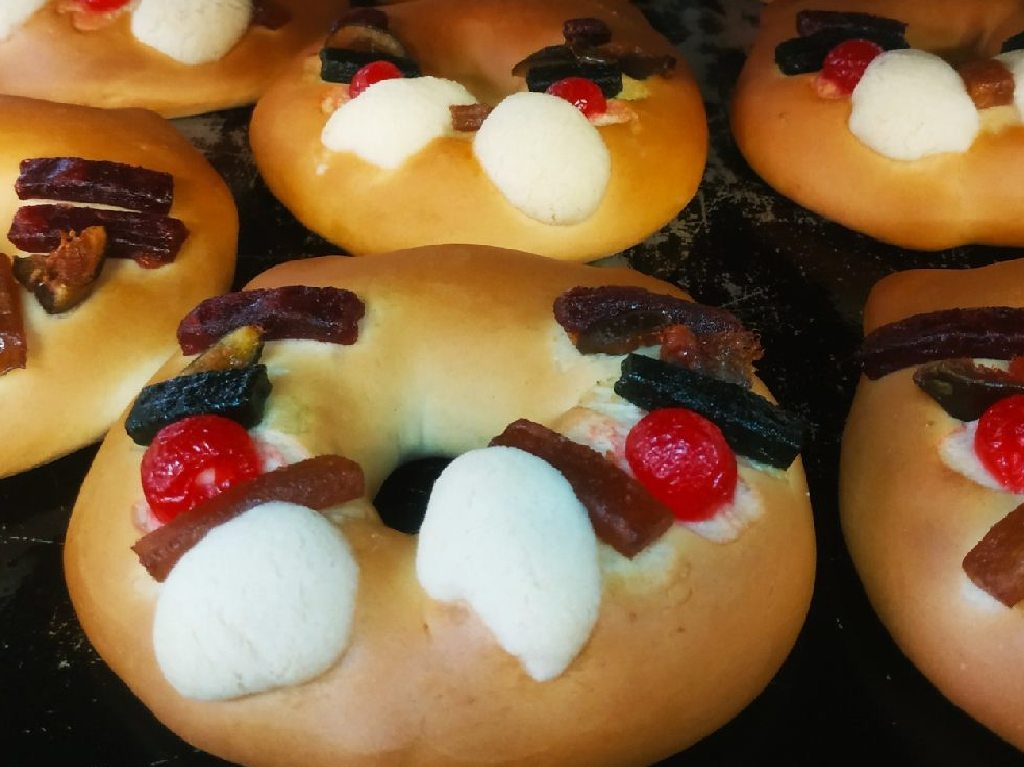 Disfruta las mejores Roscas de Reyes en CDMX. ¡Hay una de Spiderman!