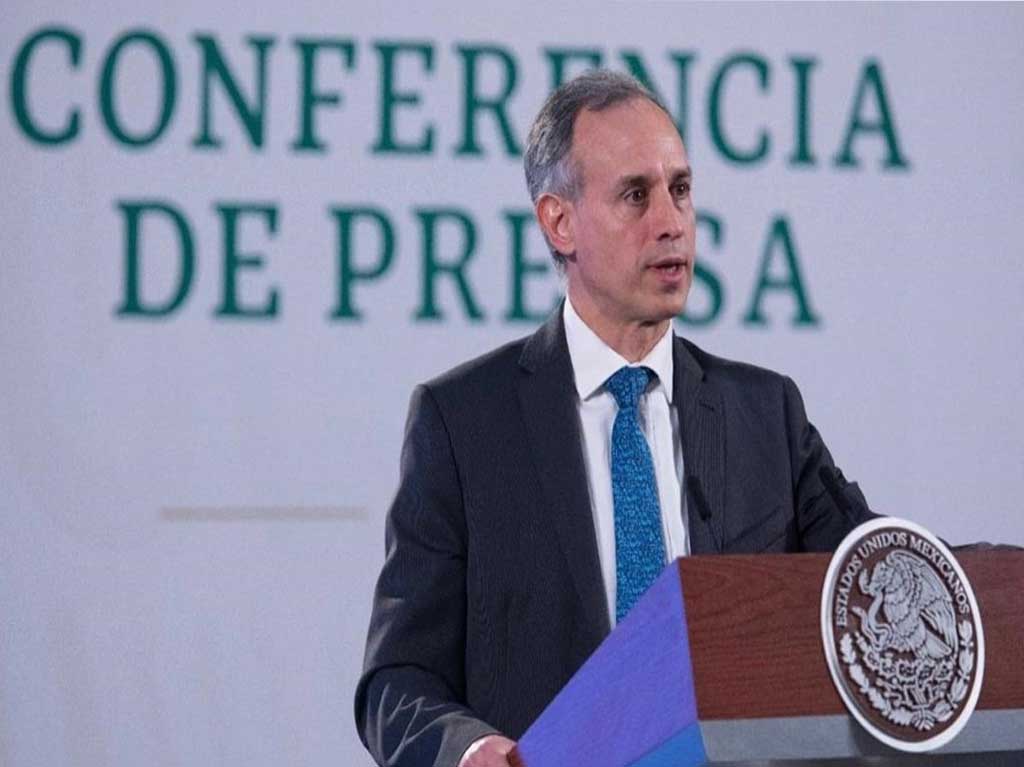 Descartan vacunación para menores de 15 años en México