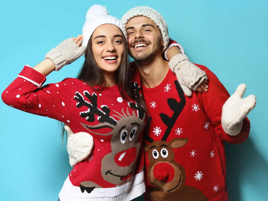 Los ugly sweaters que no pueden faltar en tu clóset