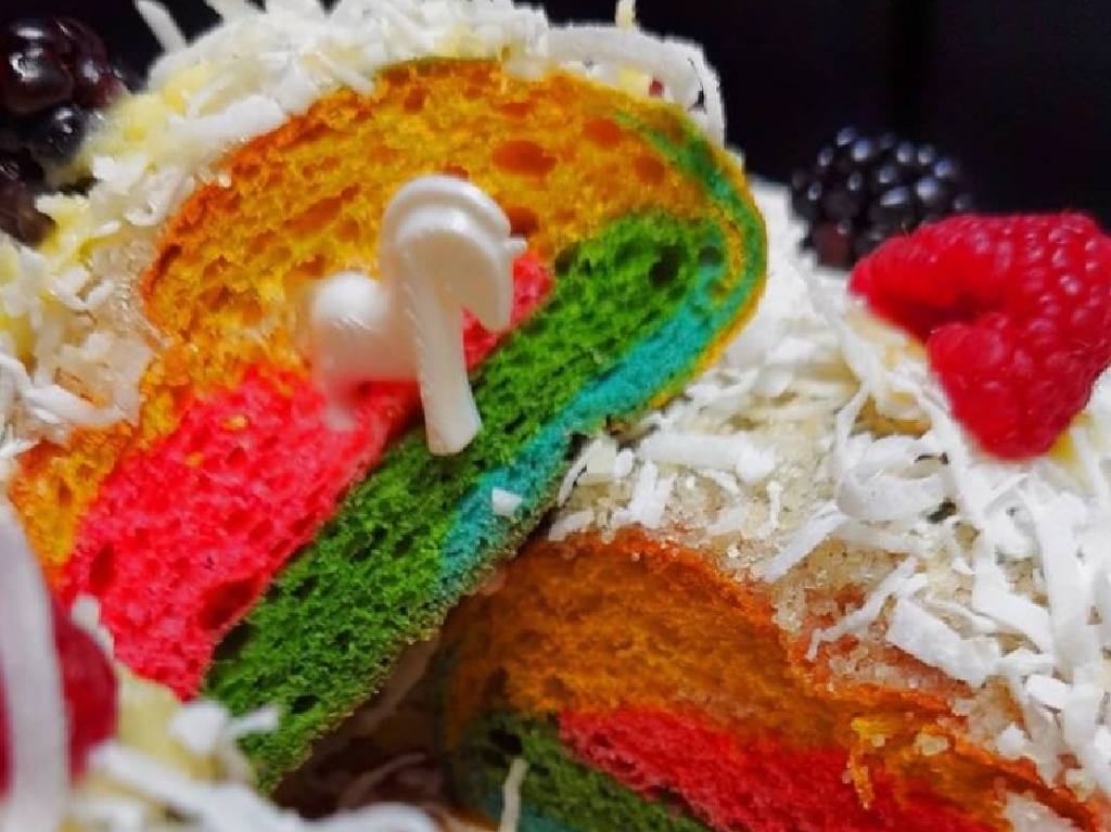 Rosca de Reyes de Unicornio rebanada