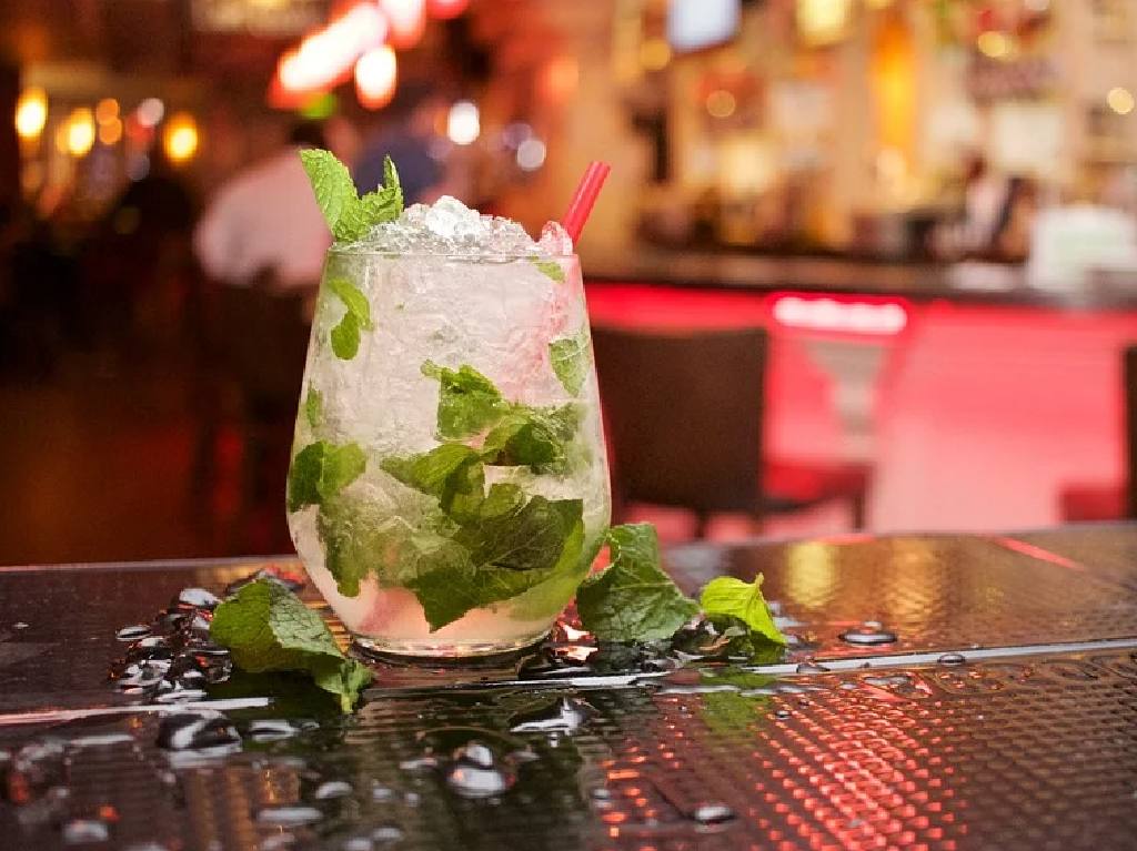 Tour de Cantinas por el Centro Histórico mojito