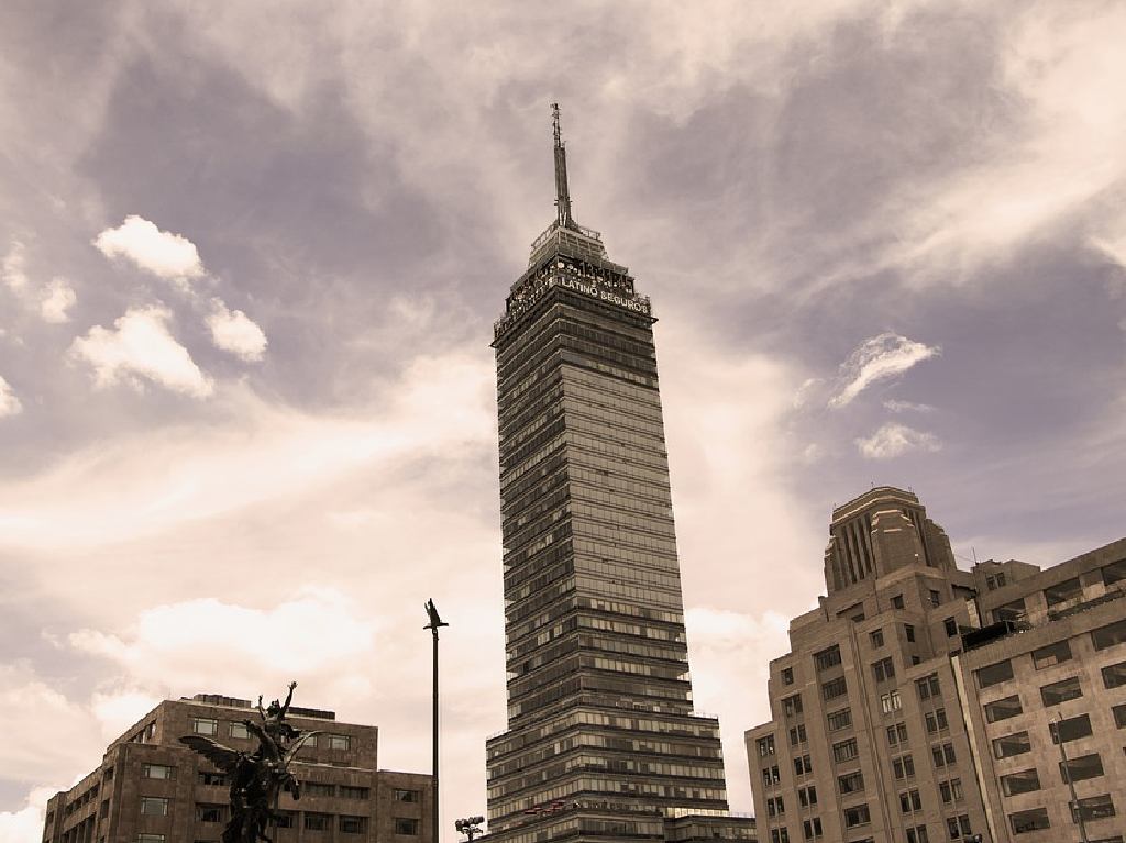 Magibodas en la Torre Latinoamericana