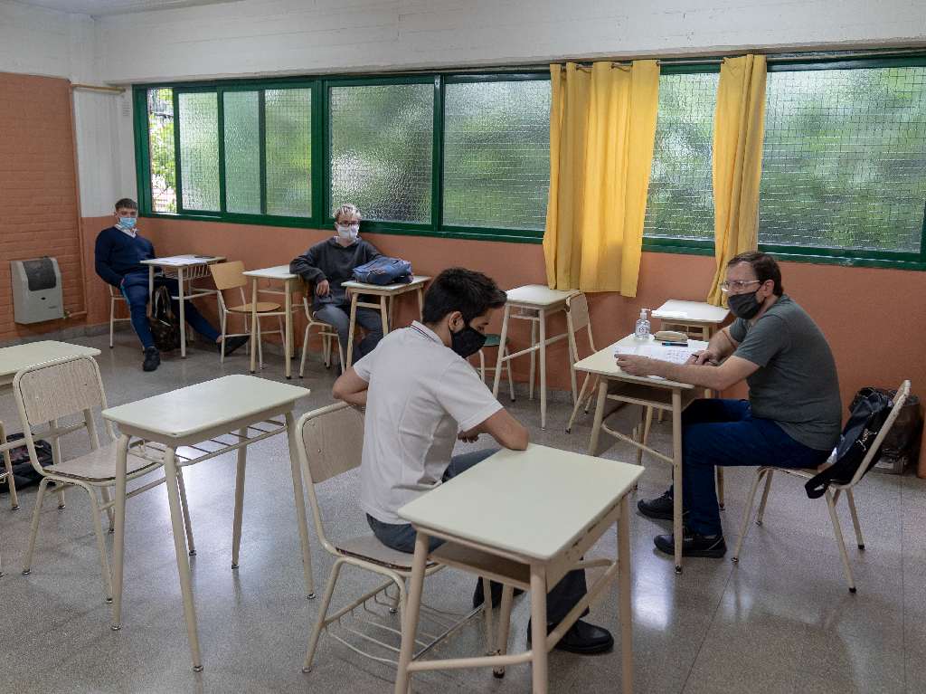 qué estados del país posponen el regreso a clases asesoría