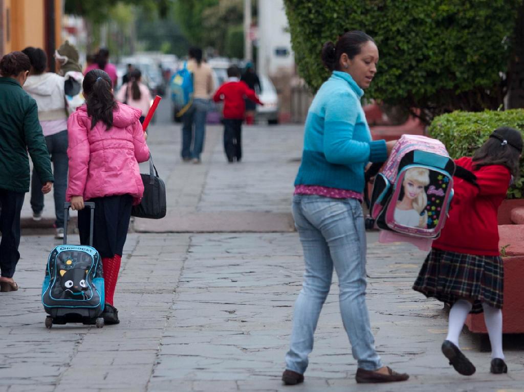 qué estados del país posponen el regreso a clases mochila