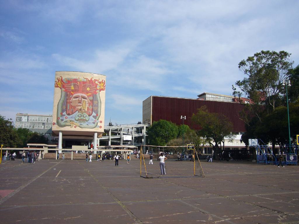 regreso a clases presenciales en la UNAM canchas