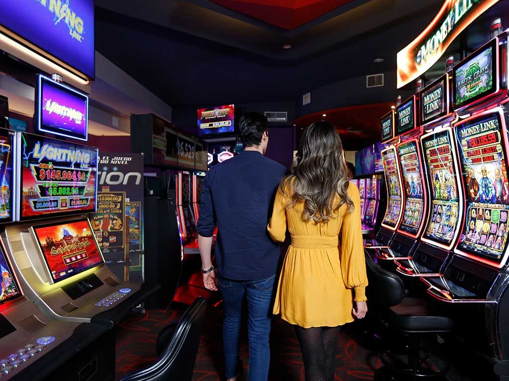 ¡Diviértete y pasa una tarde fabulosa en Foliatti Casino Neza!