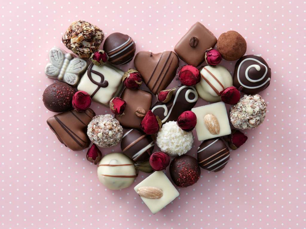 El amor es deleitada sustancia de chocolate Corazón 