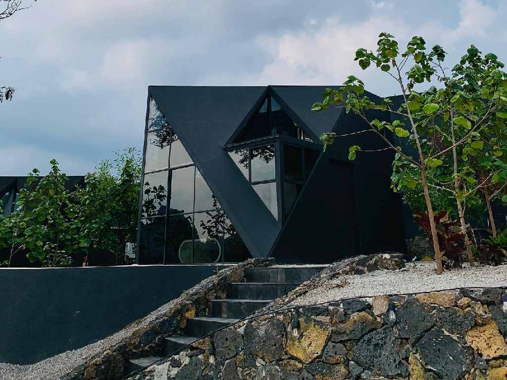 Cabañas Geométricas en Tepoztlán