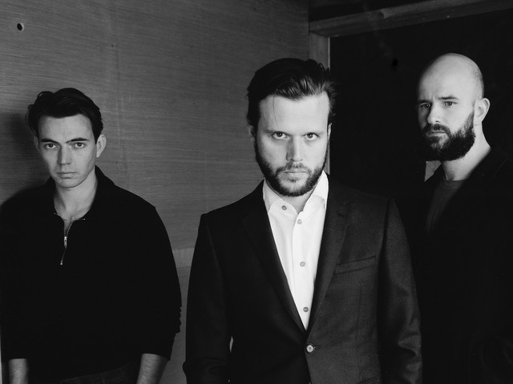 White Lies estrena As I Try Not To Fall Apart ¡Esto nos contaron!