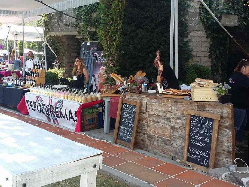 Festival Mezcal, Queso y Vino expositores