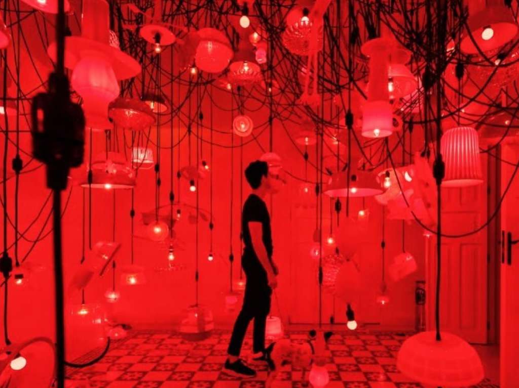 Filux Lab: experiencia inmersiva de luz, cine y arte contemporáneo
