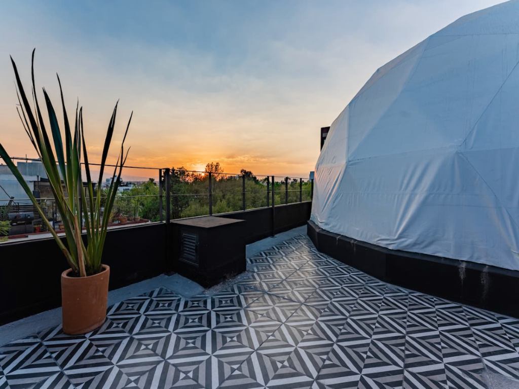 ¡Glamping en la Condesa! campamento de lujo con vista panorámica en CDMX