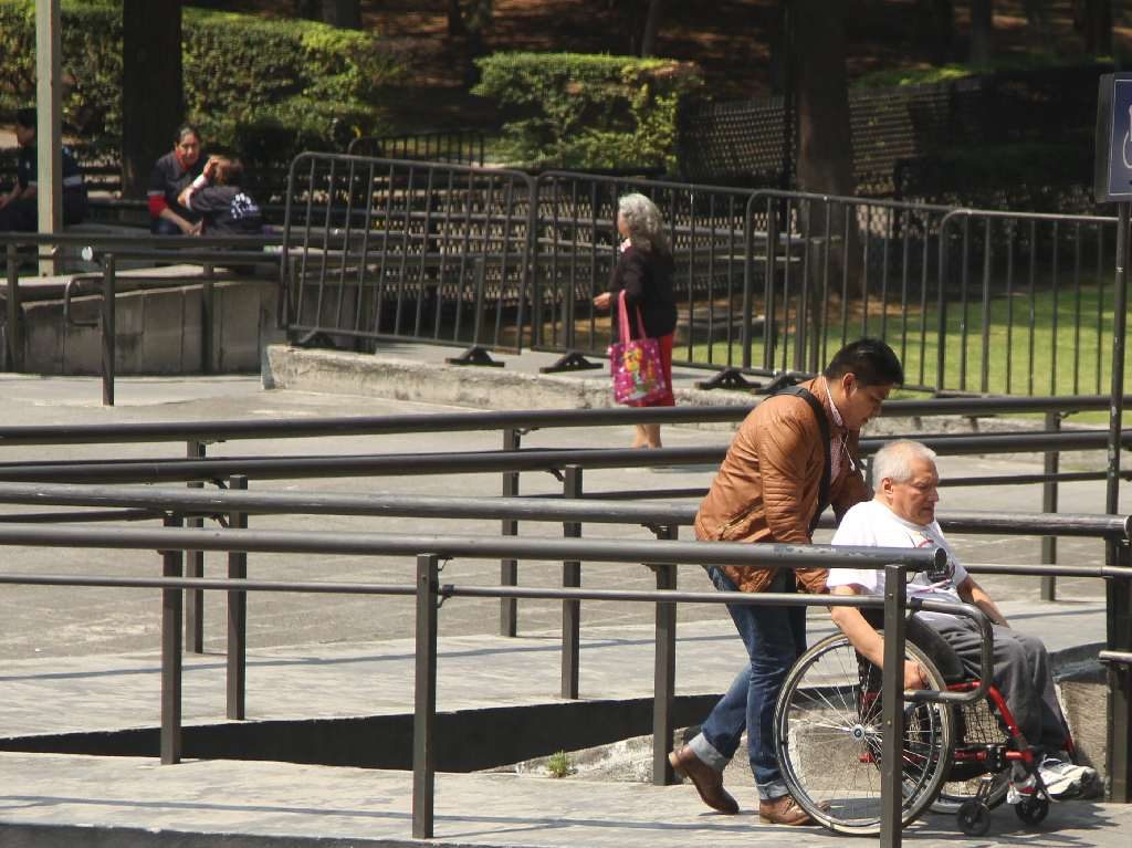 Gobierno CDMX: Tarjeta Incluyente para personas discapacitadas silla de ruedas