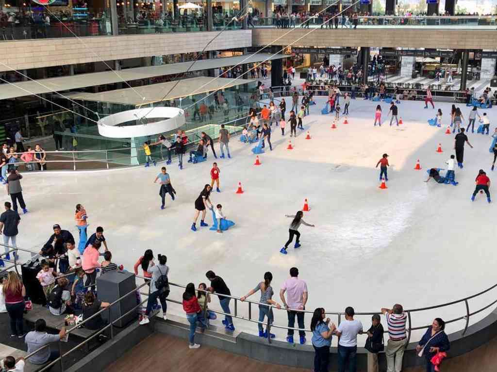 Pistas de patinaje sobre hielo en CDMX Vía Vallejo