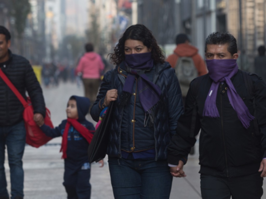 Se activan la Alerta Naranja y Amarilla por bajas temperaturas en CDMX personas