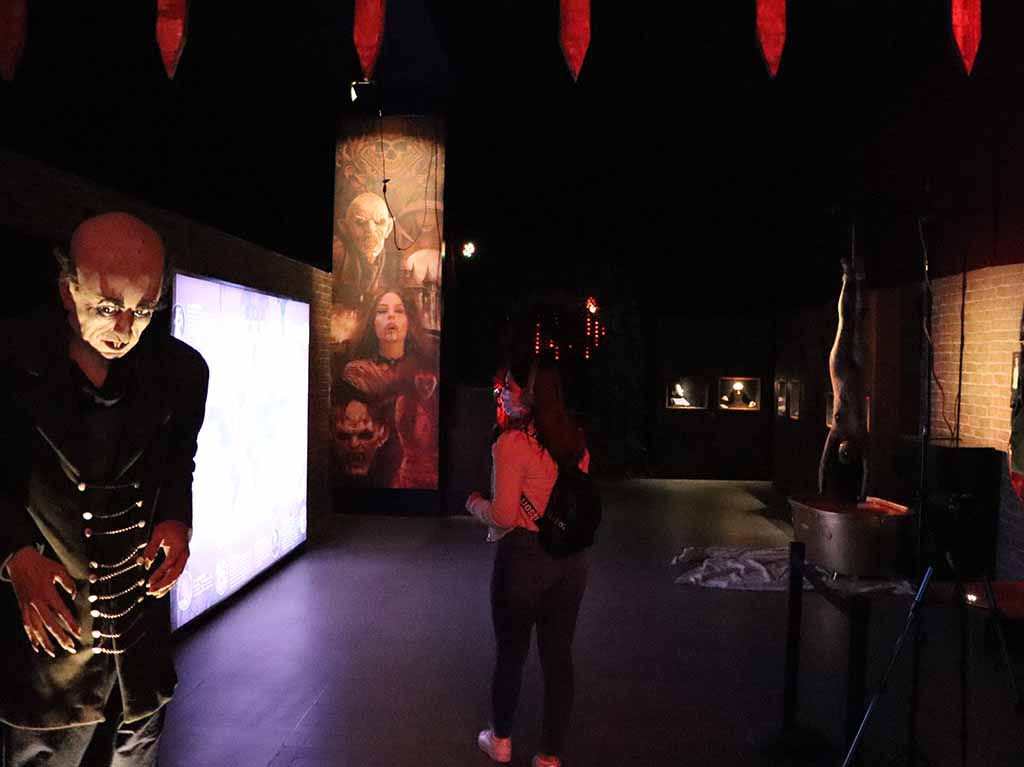 Brujas y Vampiros: Experiencia audiovisual de terror en Buenavista