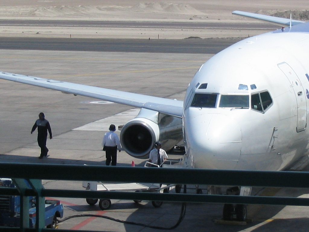 Cómo llegar al Aeropuerto de Santa Lucía trabajo