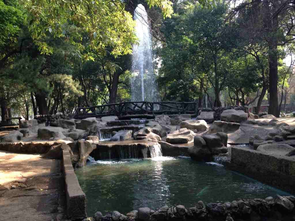 Experiencia Fruturista en el Parque México: una expo inmersiva Portada