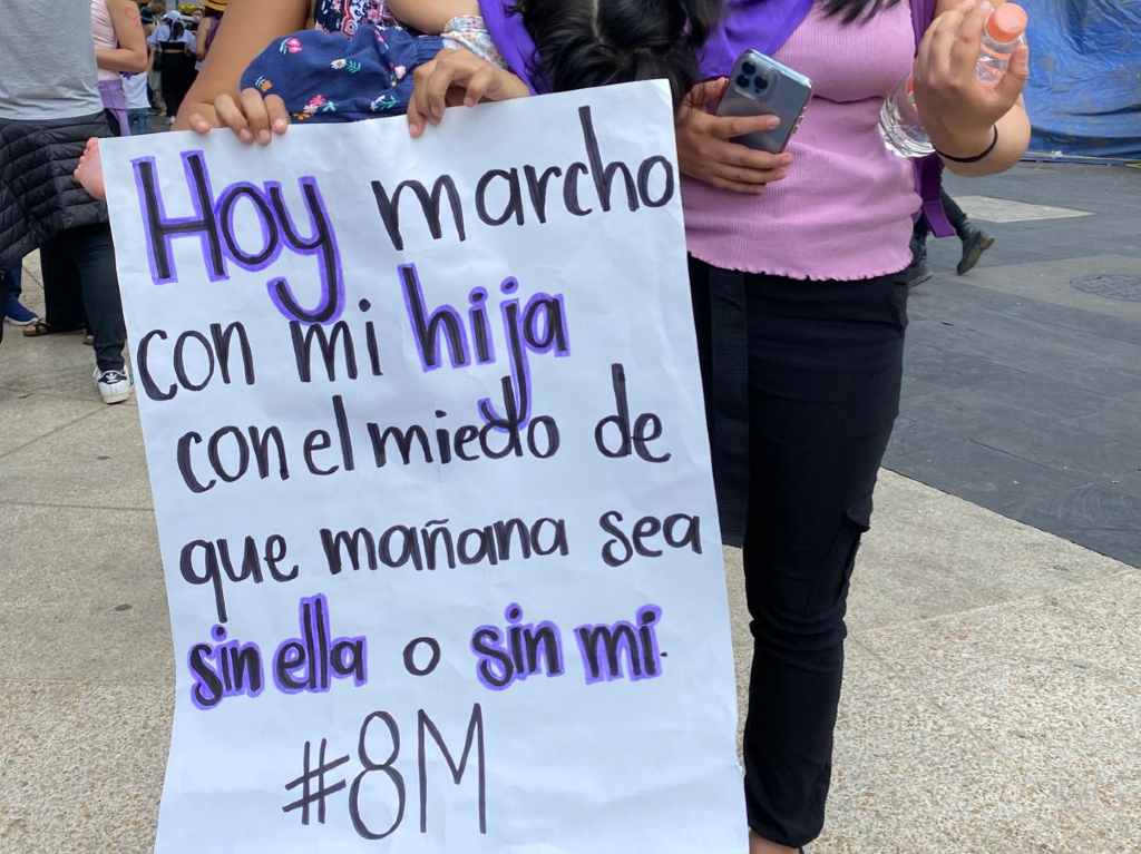 Marcha por el 8M 2022 en CDMX: recuento de acontecimientos Pancartas