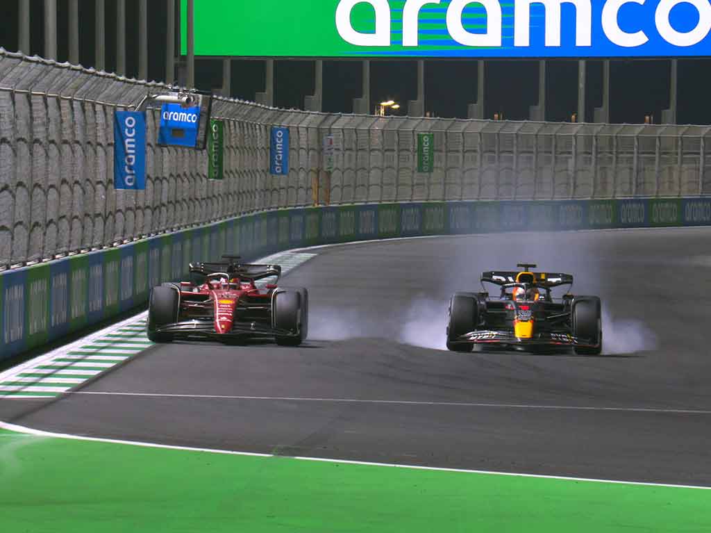 Max Verstappen contra Charles Leclerc
