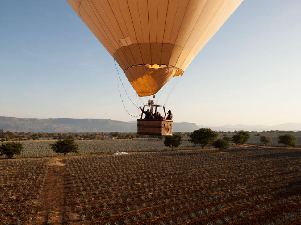 Ve dónde volar en globo y disfrutar de una aventura en las nubes