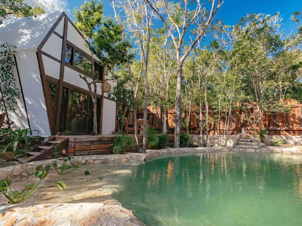 casas-en-airbnb-mexico-cenote