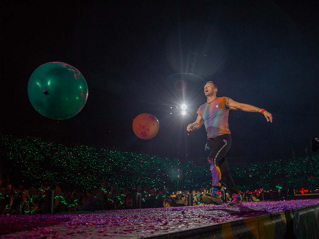 Coldplay en el Foro Sol cantó Amor Eterno de Juan Gabriel