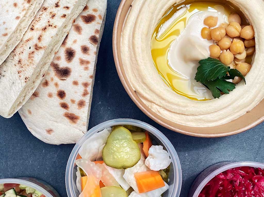 Nimis: comida árabe que llega directo a tu casa, pan pita, kebabs, hummus