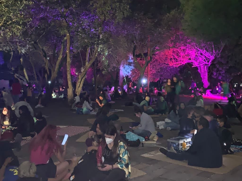 picnic nocturno por Semana Santa en el Bosque