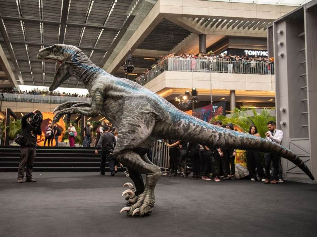 Blue de Jurassic World Dominion llega a CDMX ¡tómate una foto!