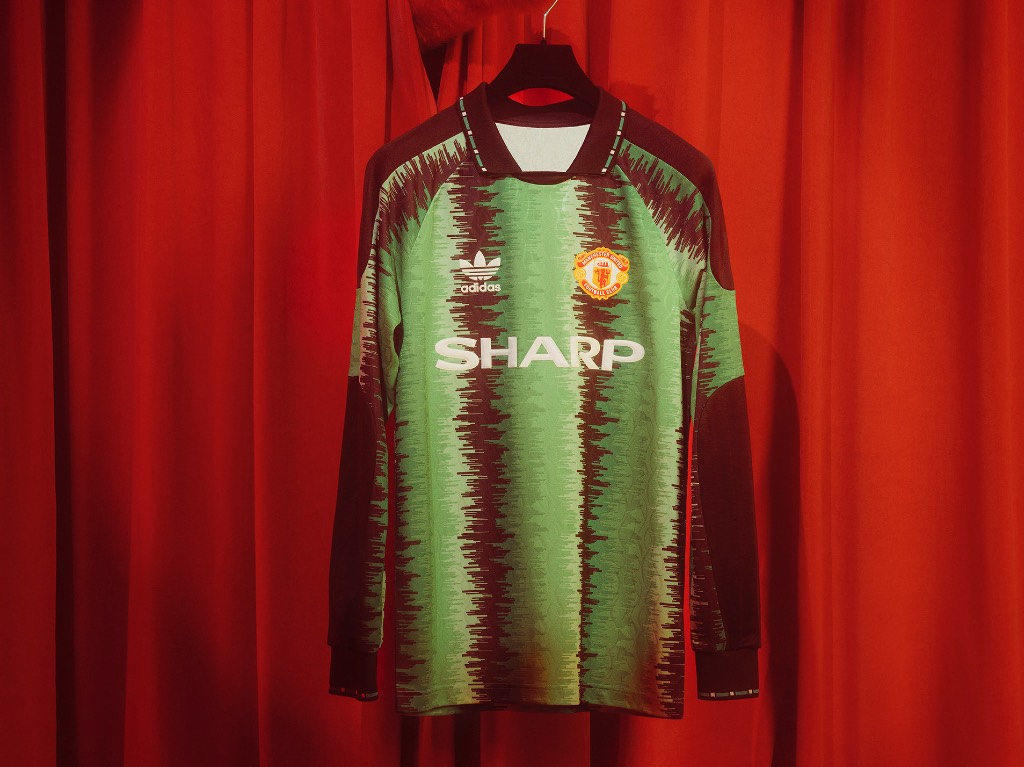 de-regreso-los-90s-adidas-mufc