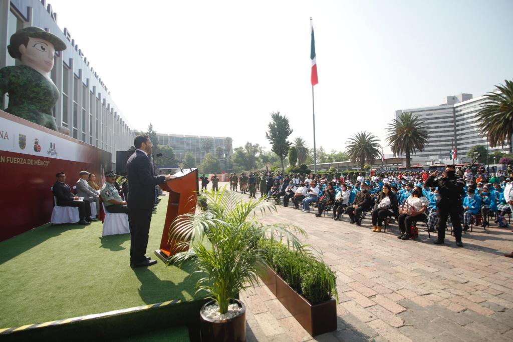 Exposición militar La Gran Fuerza de México